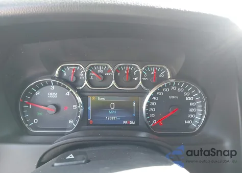 2015 Chevrolet Tahoe Ltz z USA, uszkodzony, nr VIN 1GNSKCKC0FR102373